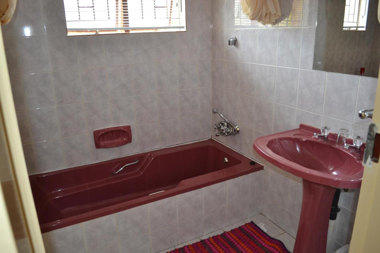 Kamogelo Guest House Pilanesberg Kültér fotó